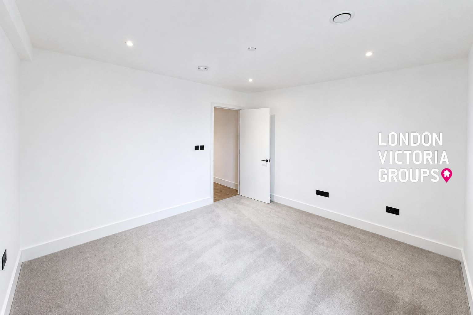 Munstead Apartments, 33 Danvers Avenue, London